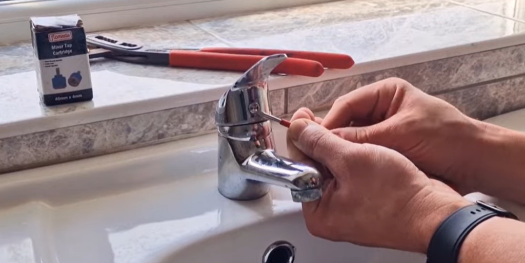 Are All Kitchen Faucets The Same Size